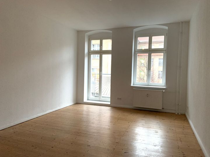 Helle 2-Zimmer Altbauwohnung!