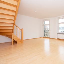 Extravagante Maisonette Wohnung mit 2 Balkonen !